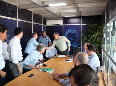 Governador recebe setores produtivos em gabinete itinerante na Expogrande