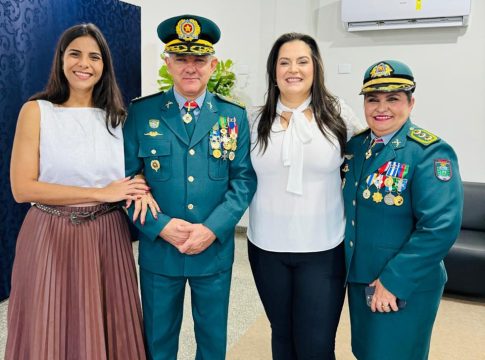 Rhaiza Matos, prefeita de Naviraí, recebe a Medalha Tiradentes maior honraria da PMMS