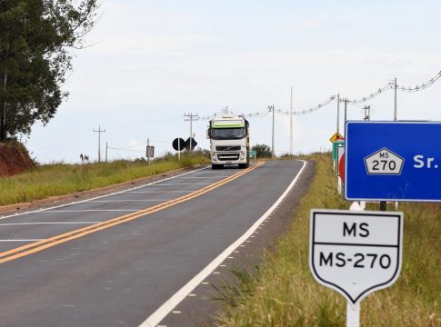 Na reta final, obra na MS-270 traz benefícios e muda realidade na região de fronteira