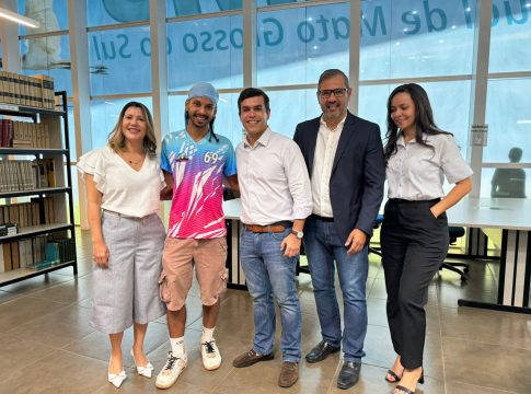 Deputado Beto Pereira investe R$ 1 milhão em mobiliário para a UEMS: ‘Investir na universidade é investir nas pessoas’
