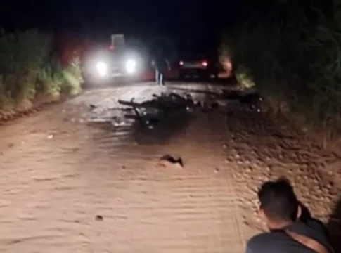 Motorista de caminhão fugiu após acidente que matou dupla em motocicleta na BR-060