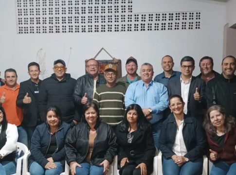 PODEMOS oficializa apoio às pré-candidaturas de Rosária e Evaldo
