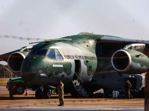 Aviões, helicópteros e mais de 300 servidores federais reforçam combate às queimadas no Pantanal