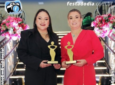 Veridiana e Aninha recebem estatueta “Mulher Notável 2024”
