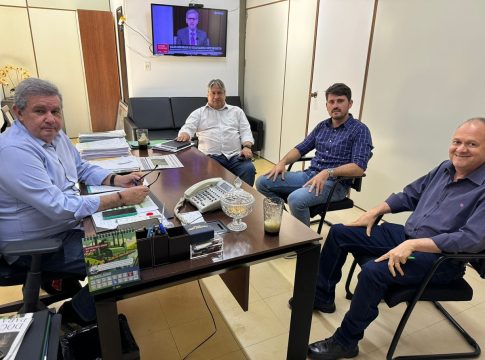 Prefeito Thalles vai a Campo Grande em busca de ajuda para socorrer os pequenos produtores de Itaquiraí