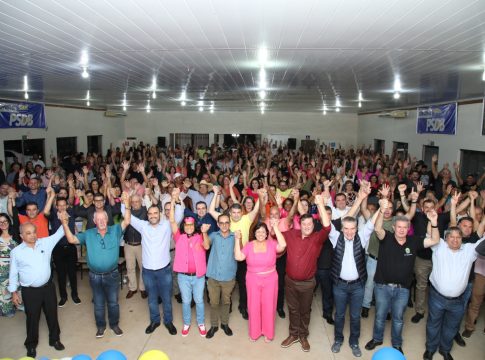 Lançada pré-candidatura de Rosária e Evaldo para prefeita e vice de Mundo Novo