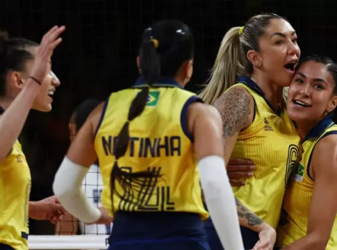 Vôlei feminino perde dos EUA por 3 sets a 2 e disputa o bronze nas Olimpíadas de Paris 2024