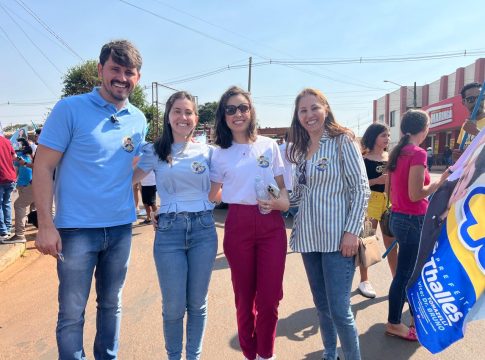 Caminhada marca campanha de Thalles e Dr. Bruno