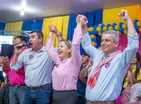 Em Amambai Eduardo Riedel declara apoio incondicional a Janete Córdoba