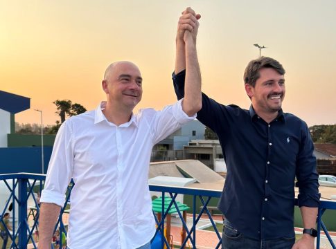 Prefeito Thalles Tomazelli e vice Dr. Bruno, a dupla que revolucionou o município de Itaquiraí