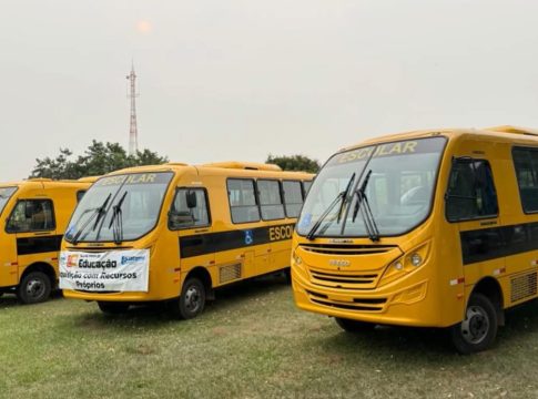 Três novos ônibus reforçam o transporte escolar da REME de Iguatemi