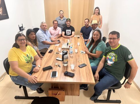 Fabiana reúne vereadores eleitos