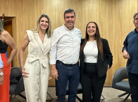 Fabiana participa de Encontro de prefeitos eleitos
