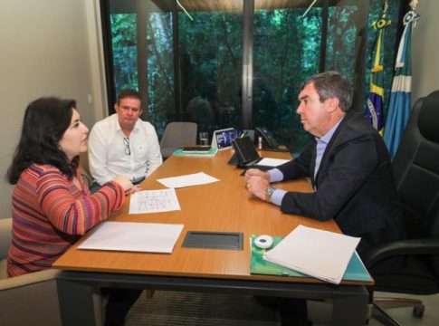 Governo de MS e ministra discutem investimentos e andamento das obras federais no Estado