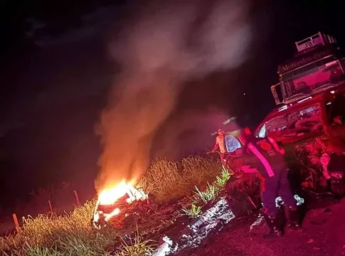 Três pessoas morrem carbonizadas em acidente em MS