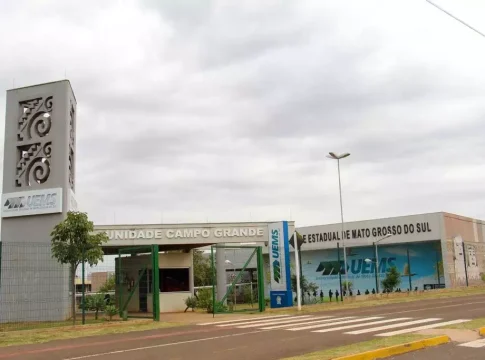 Uems divulga lista de inscritos e locais de prova do vestibular 2025