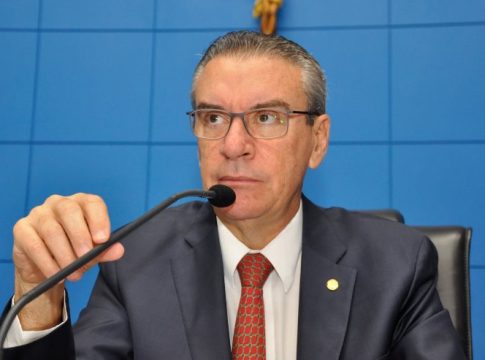 Entre 24 deputados, Paulo Corrêa é o segundo melhor avaliado