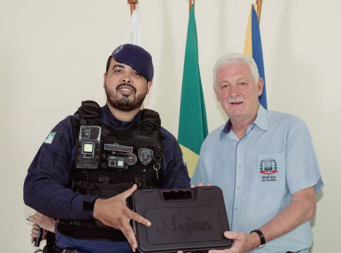 Guaíra fortalece segurança com entrega de armas, novas tecnologias e vídeo monitoramento