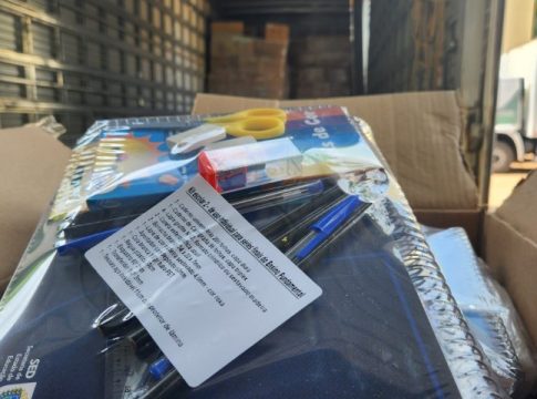 Governo do Estado antecipa entrega dos kits escolares para o ano letivo de 2025