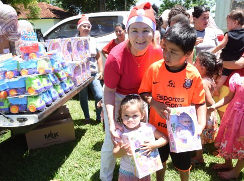 Assistência Social de Iguatemi realiza entrega de brinquedos para as crianças dos assentamentos Rancho Loma e Auxiliadora
