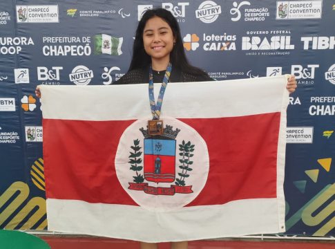 Atleta de tênis de mesa de Mundo Novo ficou em 3º lugar, em Chapecó, no último final de semana
