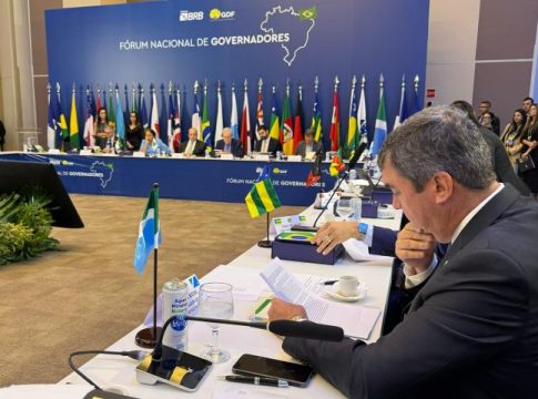 Em fórum de governadores, Riedel cobra apoio da União no custeio de presos do tráfico em MS