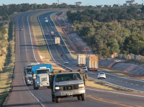 Réveillon 2025: Mais de 412 mil veículos devem circular pela BR-163 até o dia 2 de Janeiro