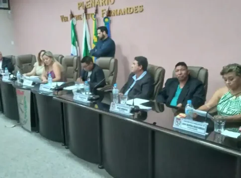 Câmara reprova contas e prefeito termina quarto mandato inelegível
