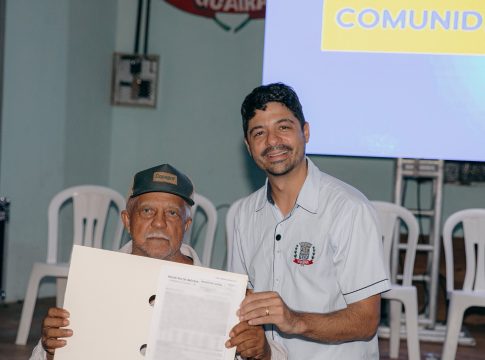 Guaíra realizou a entrega de Títulos de Regularização Fundiária na comunidade rural do Cruzeirinho