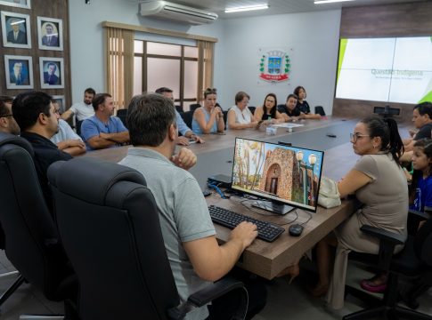 Deputado Federal Filipe Barros realiza visita oficial a Guaíra