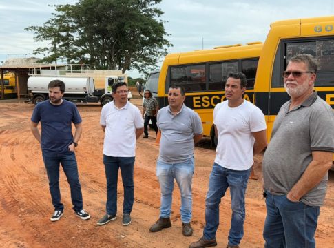 Frota do transporte escolar de Naviraí recebe manutenção geral por determinação do Executivo