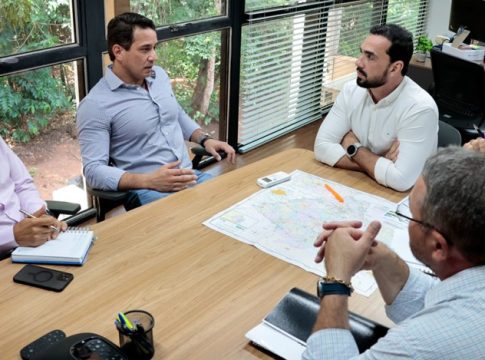 Sacuno e técnicos reivindicam obras estruturantes na Agesul