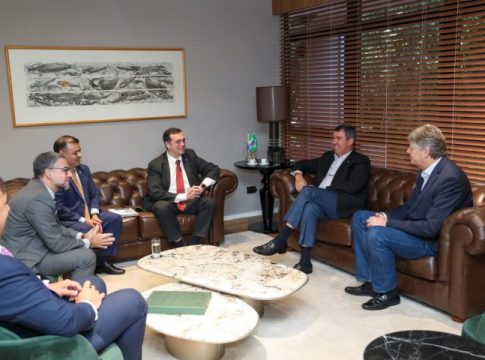 Governo de MS discute com Paraguai construção de nova ponte e avanços no setor alfandegário