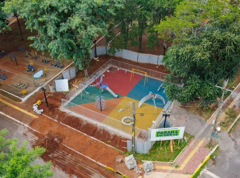 Guaíra em Obras: Praça Eurico Gaspar Dutra recebe novo parquinho pelo programa “Meu Campinho”