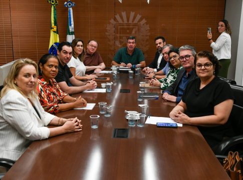Governador de MS reúne Poderes para discutir modelo mais eficiente na proteção a mulheres vítimas de violência