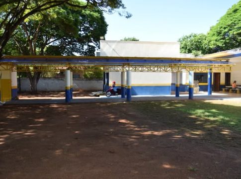 Secretaria de Educação realiza limpeza e manutenção das unidades escolares do município
