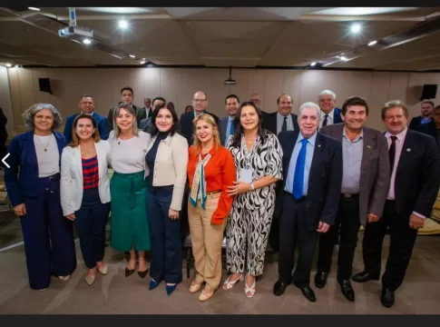 Prefeito participa de reunião com a ministra Simone Tebet em Brasília e reforça investimentos para Amambai