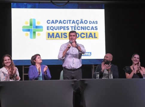 Na missão de erradicar a extrema pobreza, funcionários do Mais Social são treinados para iniciar busca ativa