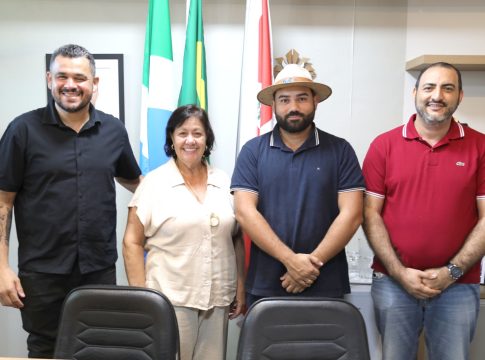 Prefeita Rosária recebe visita de coordenador do Ministério da Agricultura