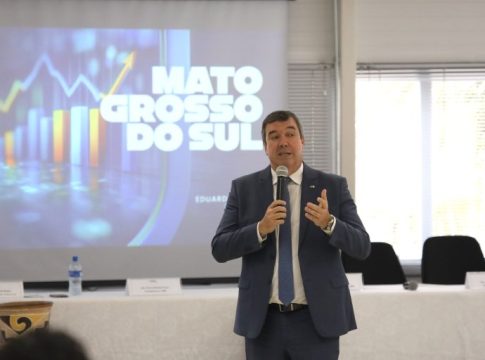 Aos novos magistrados, governador mostra cenário de crescimento econômico com inclusão em MS