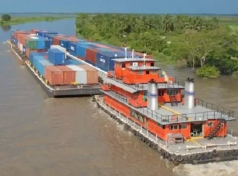 Hidrovia do Rio Paraguai: um comboio de cargas pode tirar 800 caminhões das rodovias