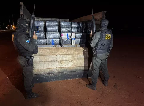 PM apreende 2,8 toneladas de maconha em caminhão abandonado