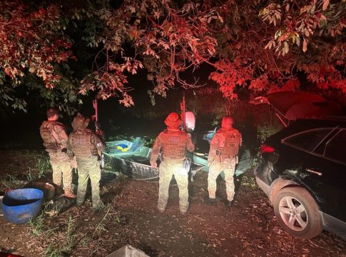 Carro e barco com mais de 1 tonelada de maconha são apreendidos em Guaíra