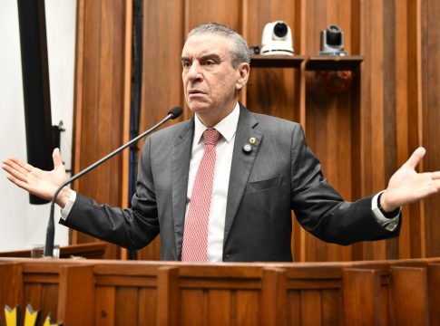 “Com agressor na rua, mulher nenhuma está segura”, lamenta Paulo Corrêa após sobrinha ser agredida pelo namorado