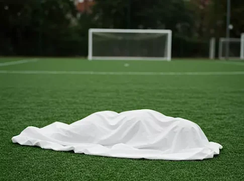 Homem é espancado até a morte e corpo encontrado em campo de futebol em MS