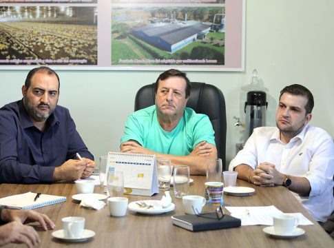 Reunião semanal do Governo de Mundo Novo é conduzida pelo vice-prefeito Evaldo Carlos