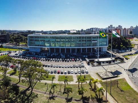 Com rendimentos maiores que as dívidas, Paraná tem melhor resultado financeiro do Brasil