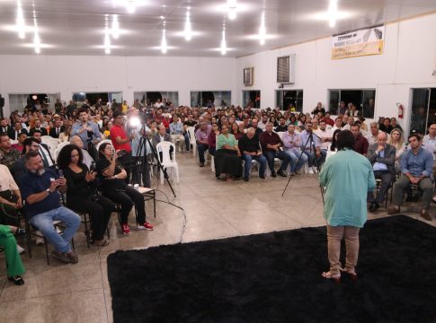 Mundo novo realizou 8ª e última audiência pública sobre a BR-163 com grande presença do público
