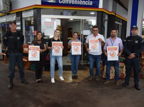 Comerciantes de Iguatemi são orientados sobre proibição de bebidas alcoólicas para menores de 18 anos