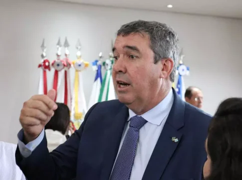 Riedel define futuro político até abril, independente da decisão do PSDB